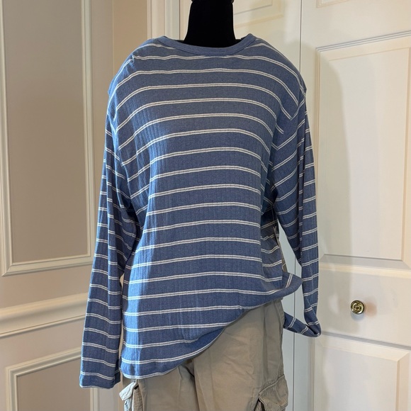 NWT Unisex Striped Pullover Long Sleeve Sweater Blue Beige Relaxed Fit size M - Picture 1 of 9